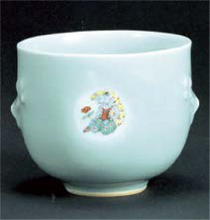 青磁豆彩茶碗「インド少女文」1989年　東京国立近代美術館蔵